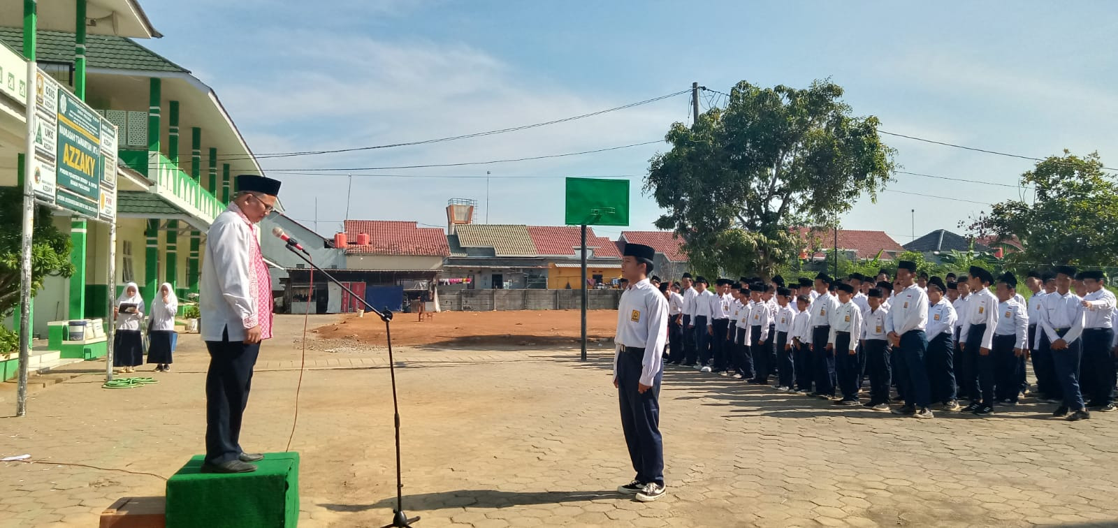 Internalisasi gerakan kepada warga sekolah